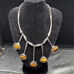 Elegant Silver and Brown Necklace